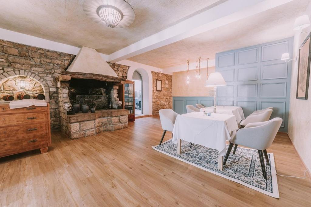 Bed And Breakfast Kolo Adults Only Bužinija Eksteriør billede